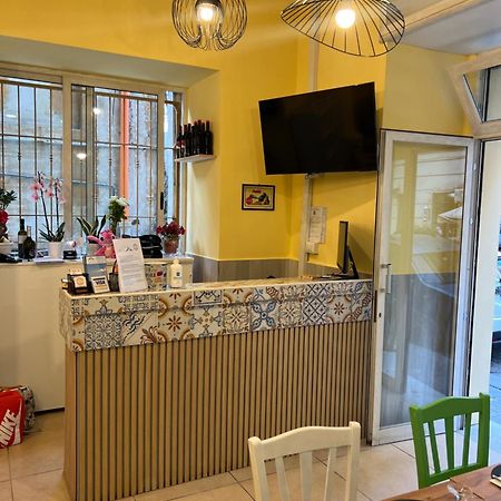 Hotel Cineholiday Neapol Zewnętrze zdjęcie