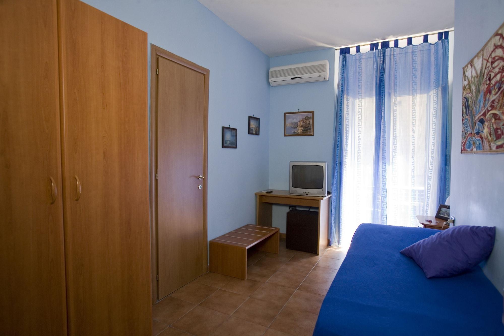 Hotel Cineholiday Neapol Zewnętrze zdjęcie